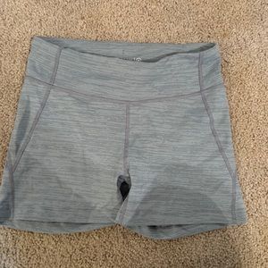 Outdoor Voices Flex 3.5” Short